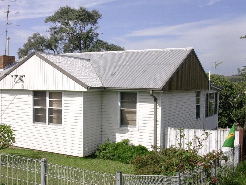 91 Farmborough Road, Unanderra NSW 2526