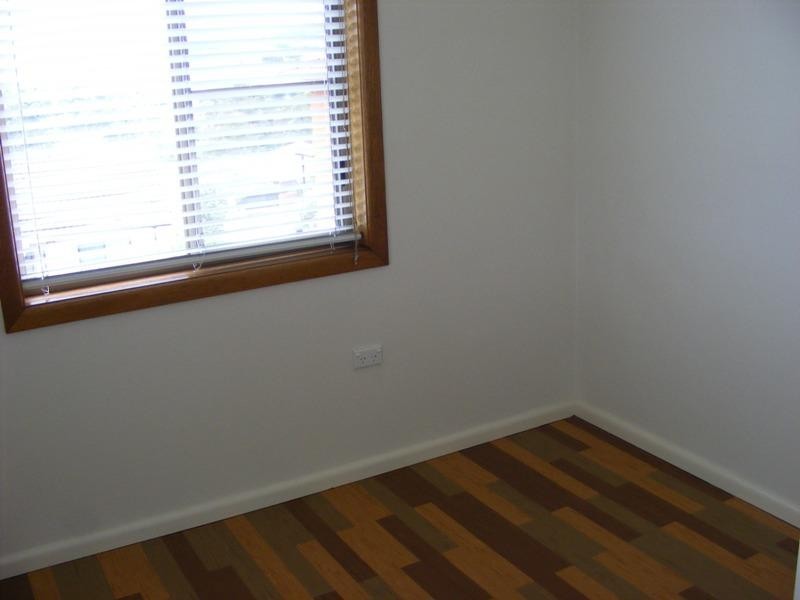 70 Blackman Parade, Unanderra NSW 2526