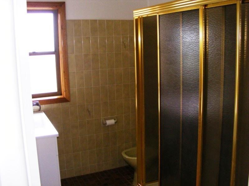 70 Blackman Parade, Unanderra NSW 2526