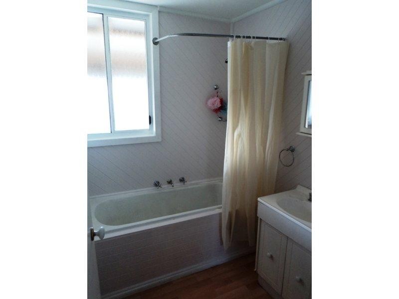 52 Orana Parade, Unanderra NSW 2526