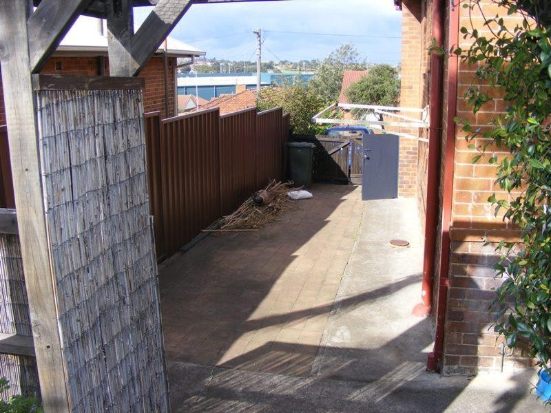 10 Lee Street, Warrawong NSW 2502