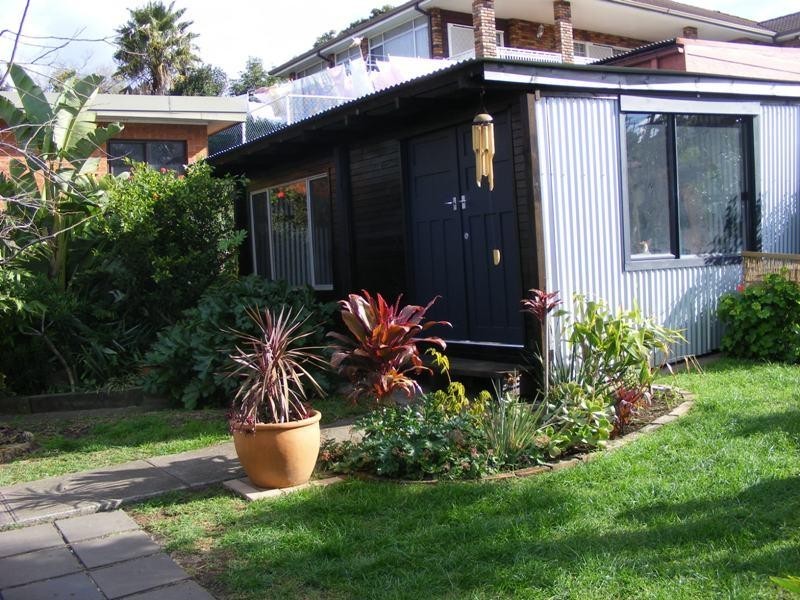 10 Lee Street, Warrawong NSW 2502