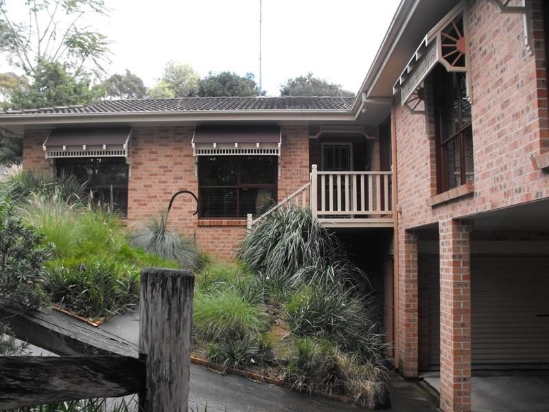 64 Tamarind Drive, Cordeaux Heights NSW 2526
