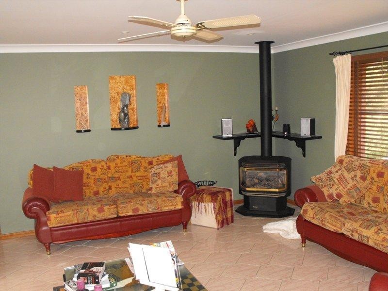 64 Tamarind Drive, Cordeaux Heights NSW 2526
