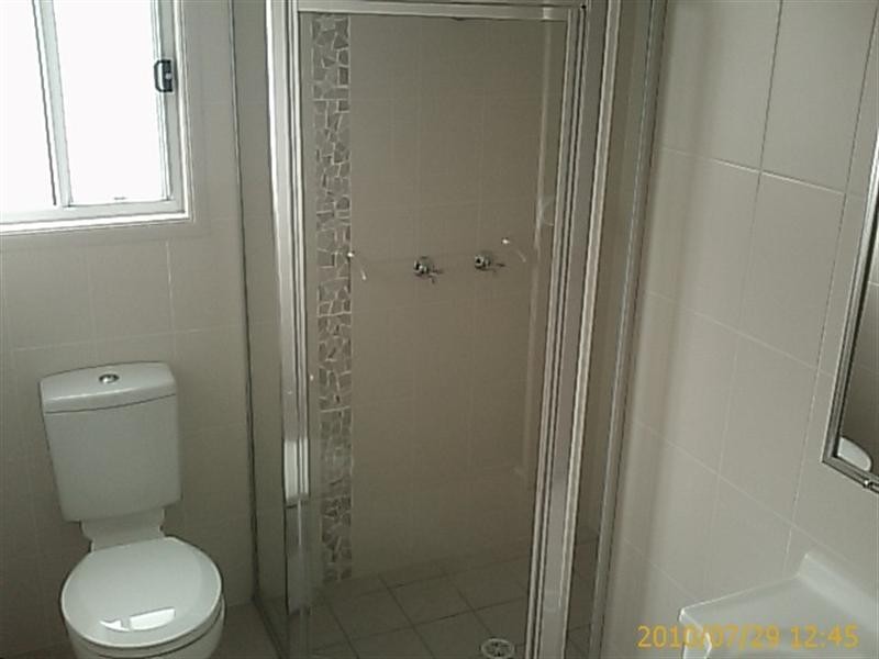 2/13 Camden Street, Balgownie NSW 2519