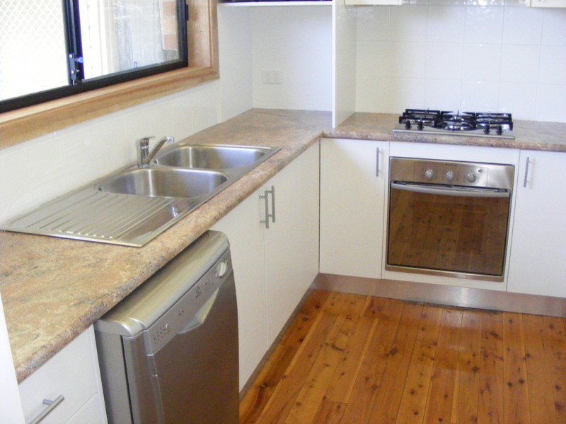 15 Kent Road, Dapto NSW 2530