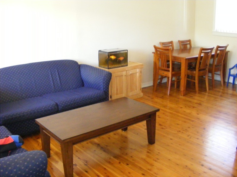 15 Kent Road, Dapto NSW 2530