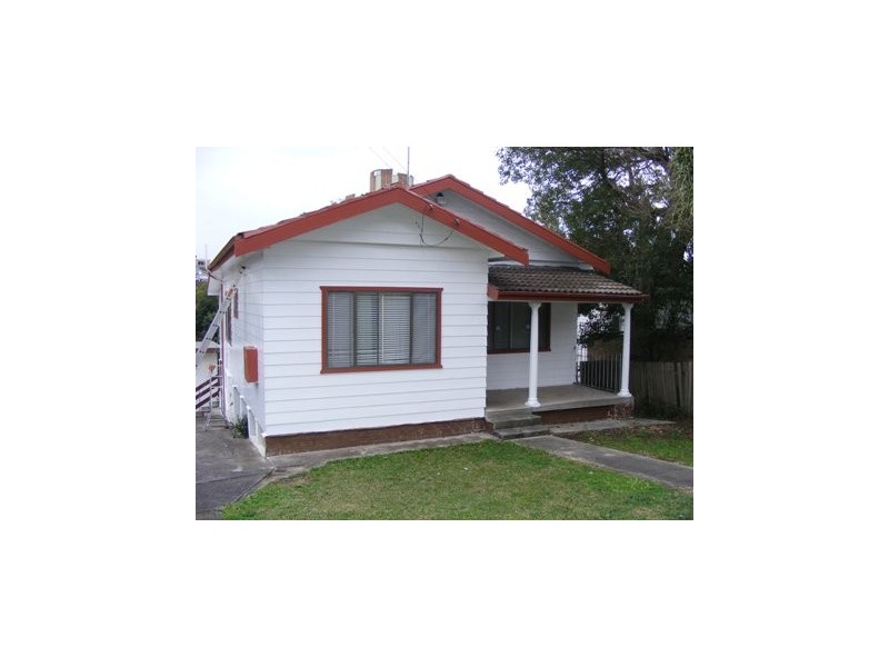 74 Rowland Avenue, Wollongong NSW 2500