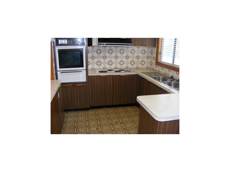 74 Rowland Avenue, Wollongong NSW 2500