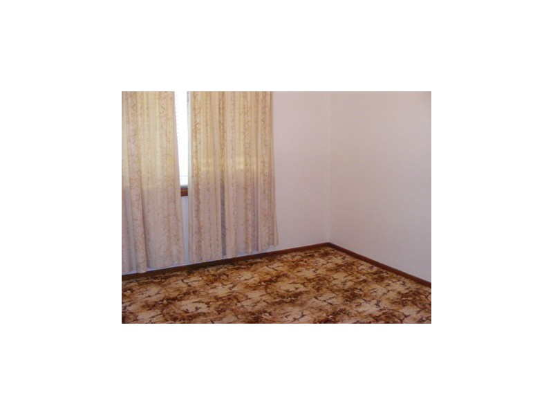 74 Rowland Avenue, Wollongong NSW 2500