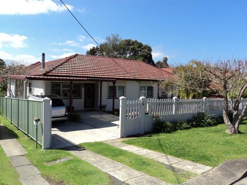 6 Gwynne Street, Gwynneville NSW 2500