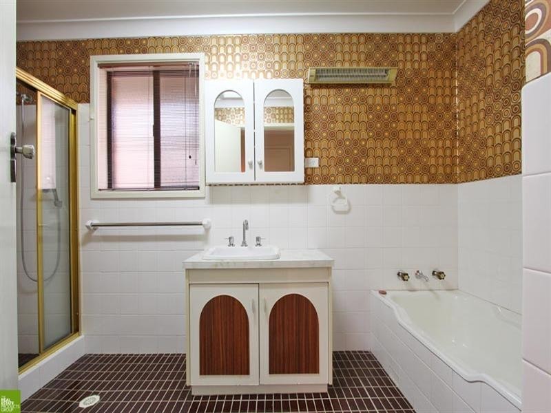 17 Mark Street, Figtree NSW 2525