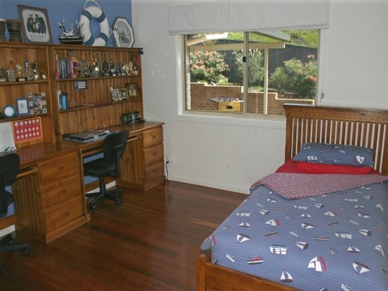 10 Woodlands Place, Figtree NSW 2525