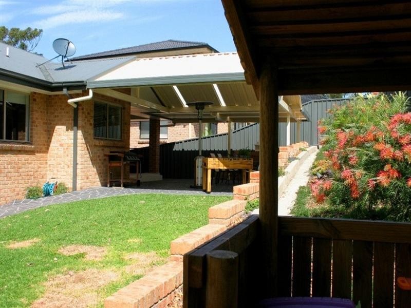 10 Woodlands Place, Figtree NSW 2525