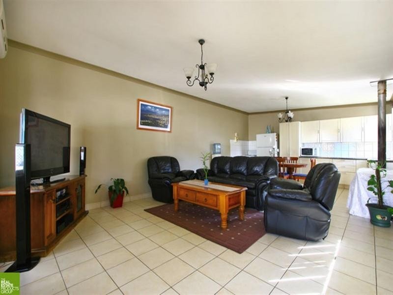 12 Merrett Avenue, Cringila NSW 2502