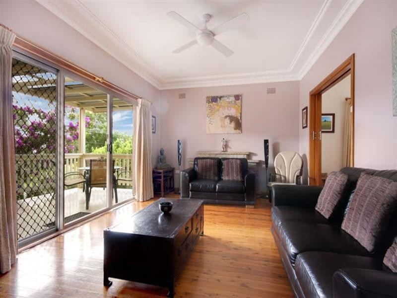 93 Cabbage Tree Lane, Fairy Meadow NSW 2519