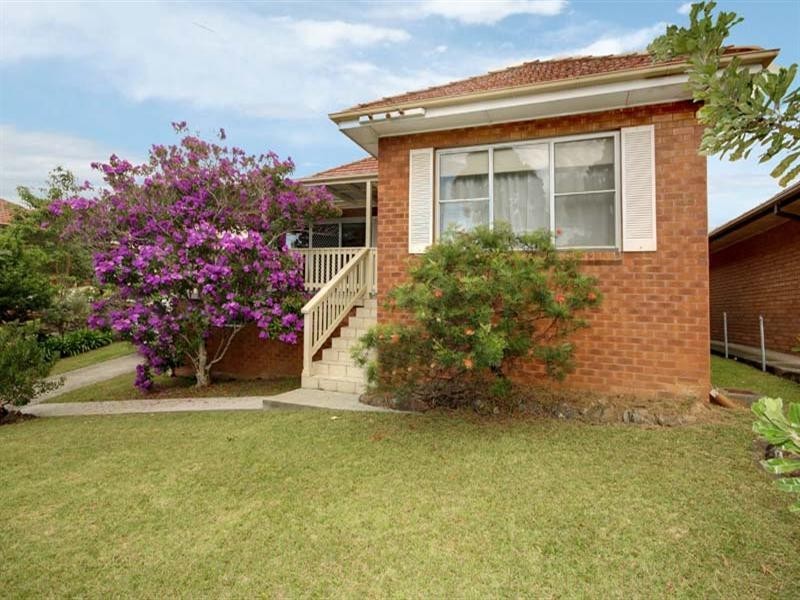 93 Cabbage Tree Lane, Fairy Meadow NSW 2519