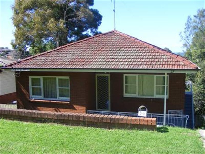 29 Iris Avenue, Coniston NSW 2500