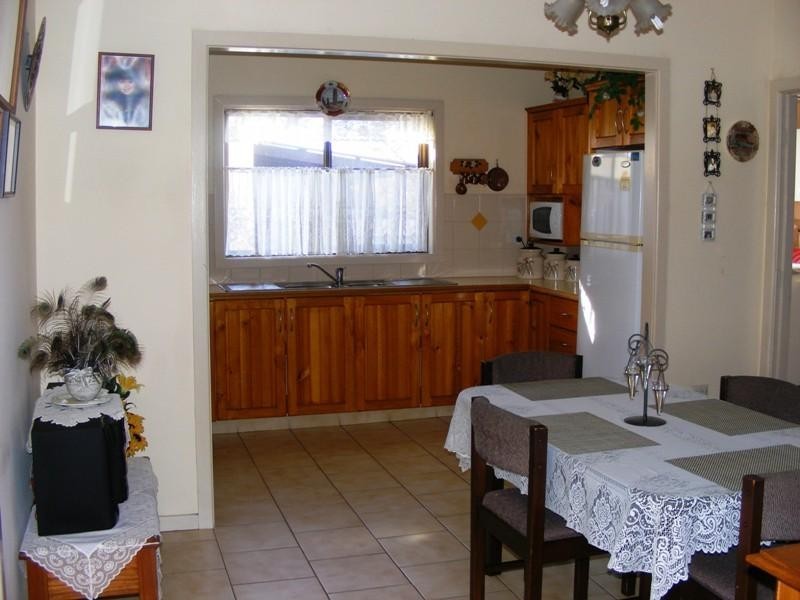 63 Weringa Avenue, Lake Heights NSW 2502