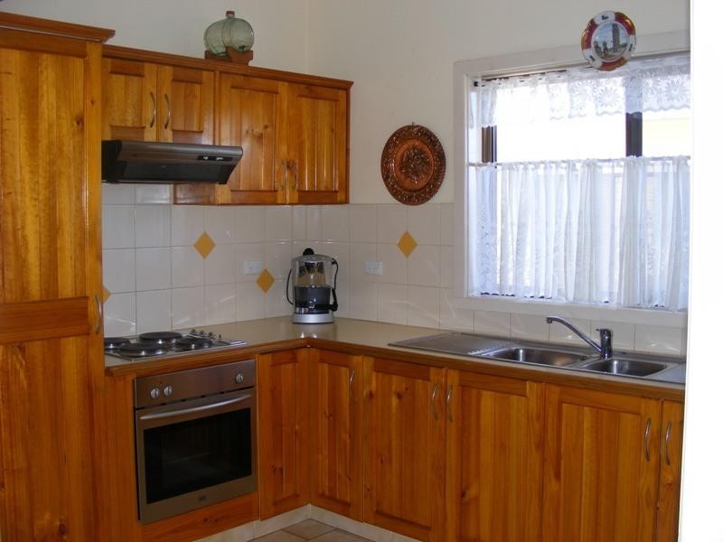 63 Weringa Avenue, Lake Heights NSW 2502
