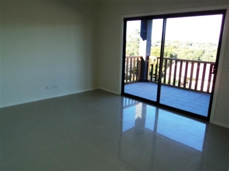 32 Bruce Street, Unanderra NSW 2526