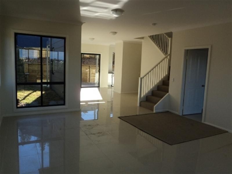 32 Bruce Street, Unanderra NSW 2526