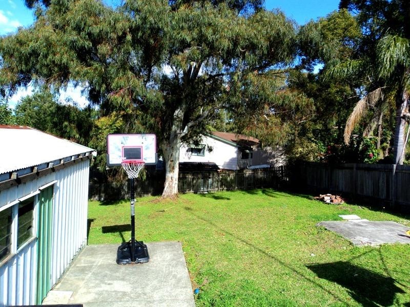 39 Waples Road, Unanderra NSW 2526