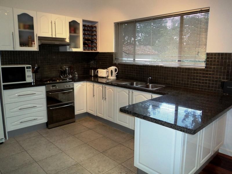 16 Porter Street, North Wollongong NSW 2500