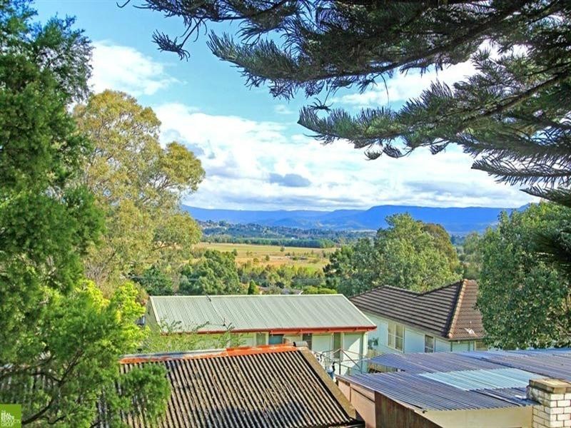 69 Nottingham Street, Berkeley NSW 2506