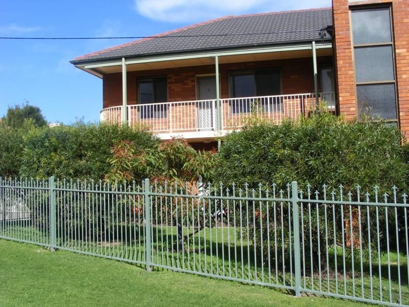 4/1 Olympic Boulevard, Port Kembla NSW 2505