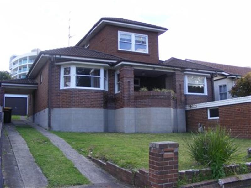 19 Bourke Street, Wollongong NSW 2500