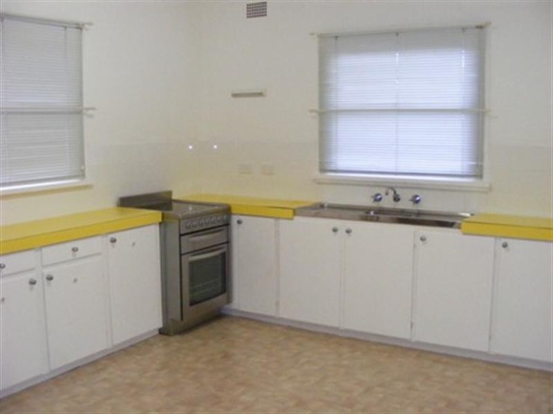 2 Bulwarra Street, Keiraville NSW 2500