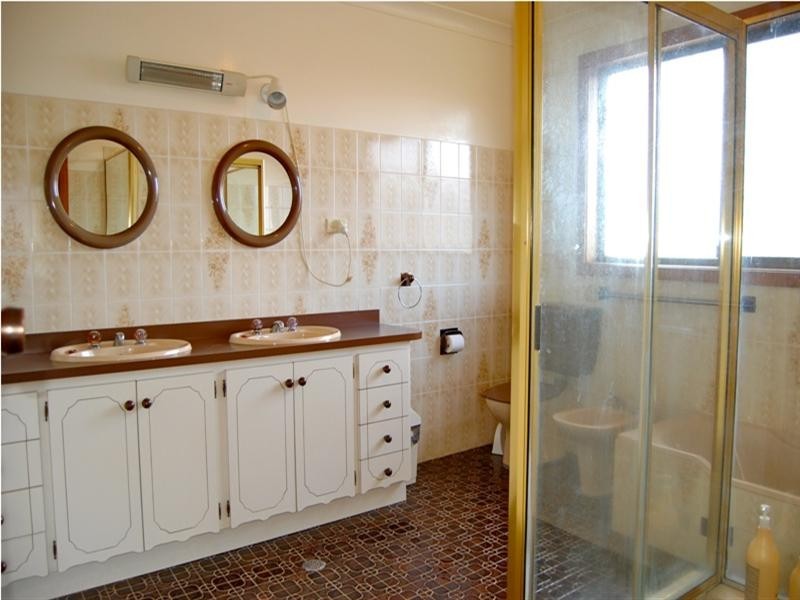 35 Charles Road, Fernhill NSW 2519