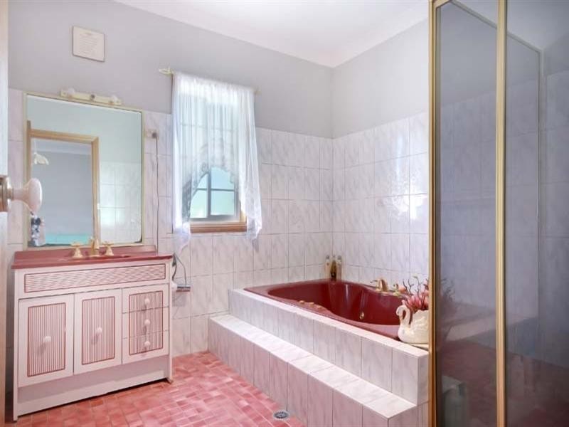 66 Odenpa Road, Cordeaux Heights NSW 2526