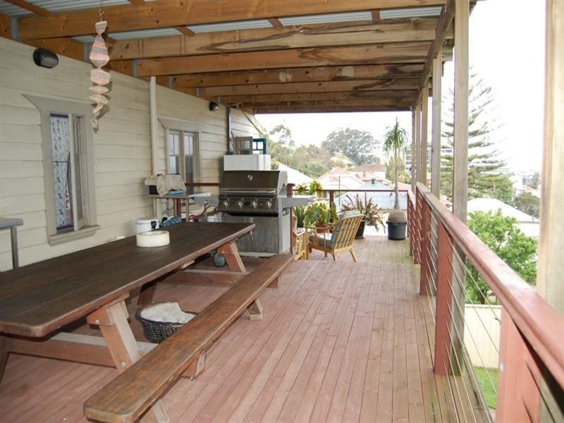 3 Staff Street, Wollongong NSW 2500