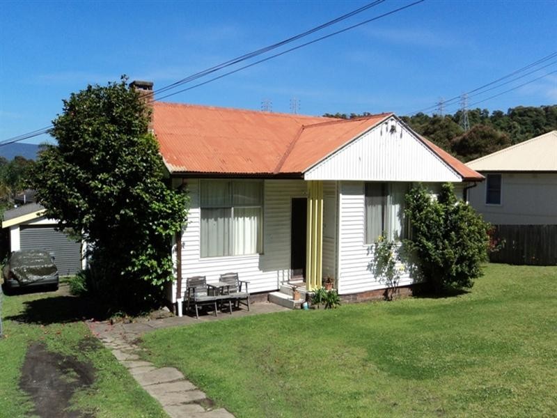 18 Cambridge Street, Berkeley NSW 2506