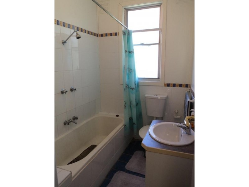 18 Cambridge Street, Berkeley NSW 2506