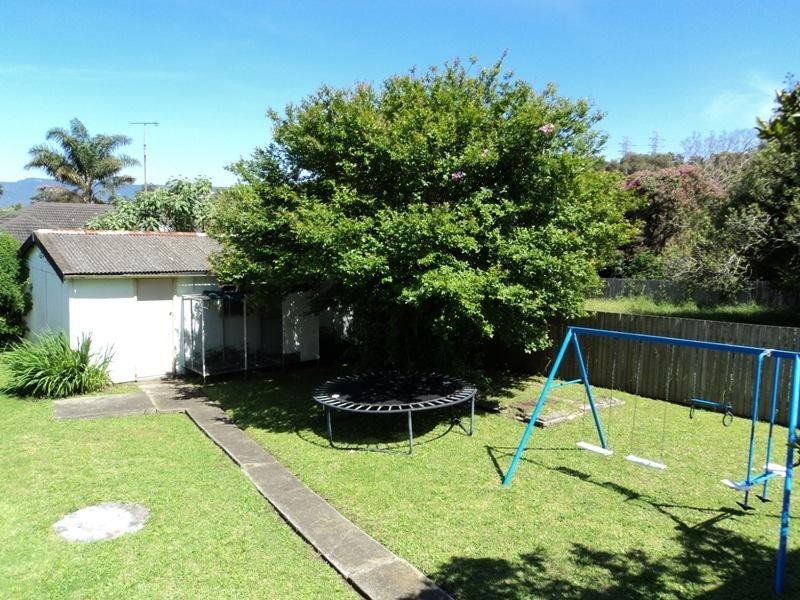 18 Cambridge Street, Berkeley NSW 2506