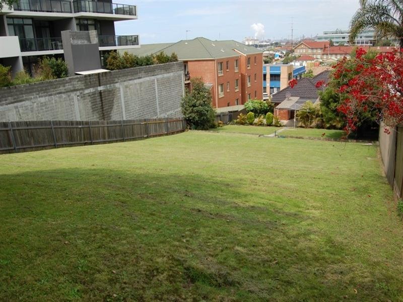 2 Frederick Street, Wollongong NSW 2500