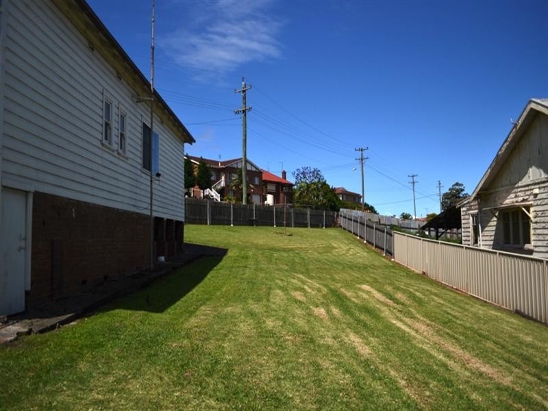 1 Jutland Avenue, Wollongong NSW 2500
