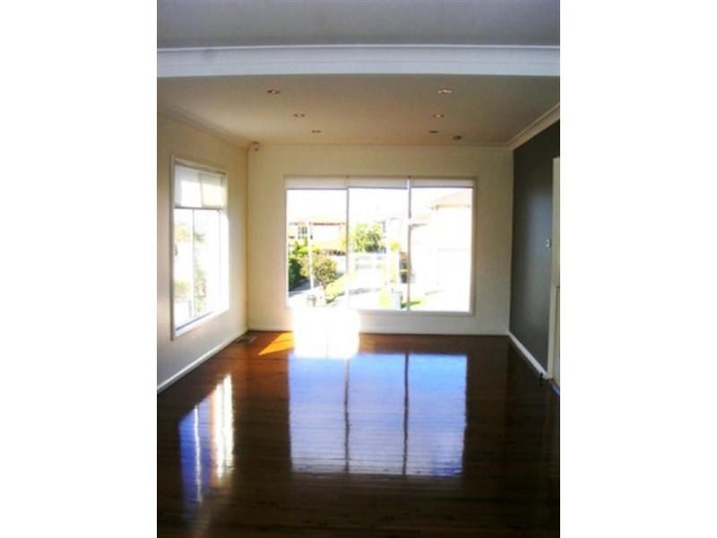 30 Ryan Street, Balgownie NSW 2519