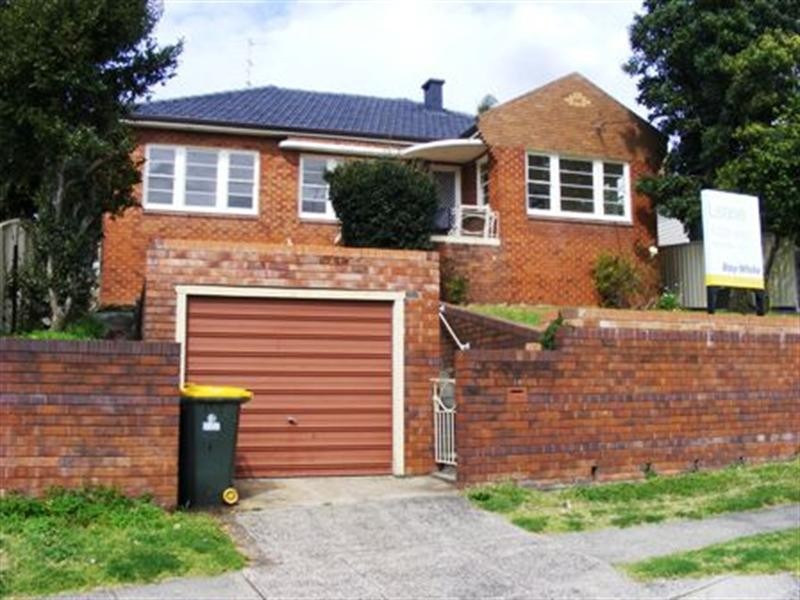 19 Rowland Avenue, Wollongong NSW 2500