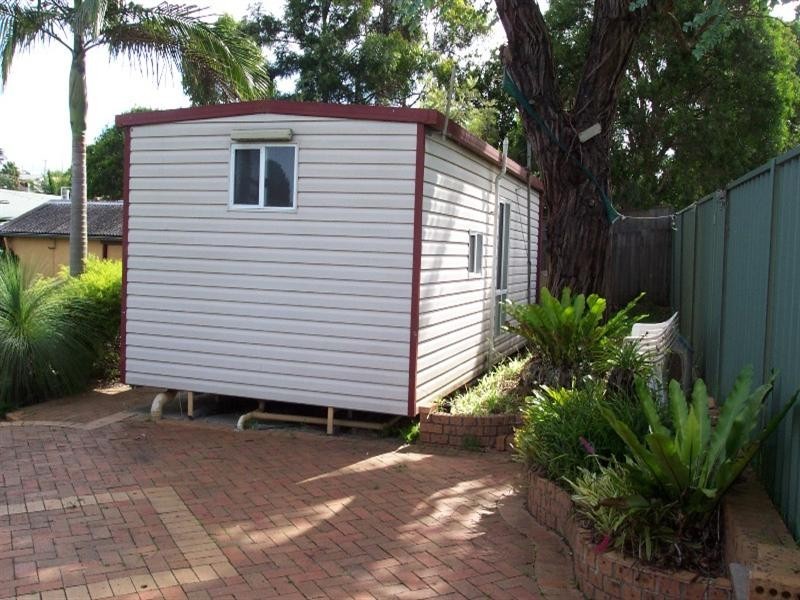 14 Thornbury Avenue, Unanderra NSW 2526