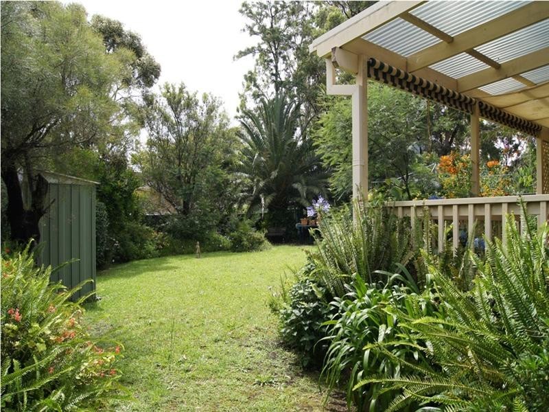 12 Ben Nevis Road, Farmborough Heights NSW 2526