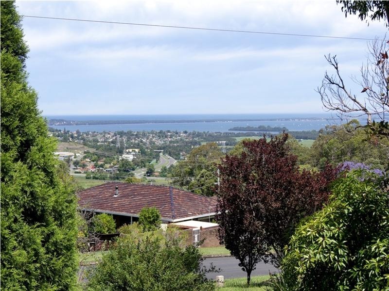 12 Ben Nevis Road, Farmborough Heights NSW 2526