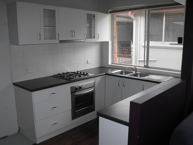 2/31 Thames Street, West Wollongong NSW 2500