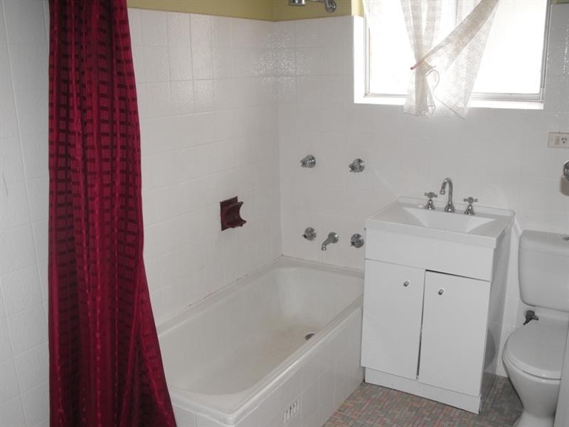 2/31 Thames Street, West Wollongong NSW 2500