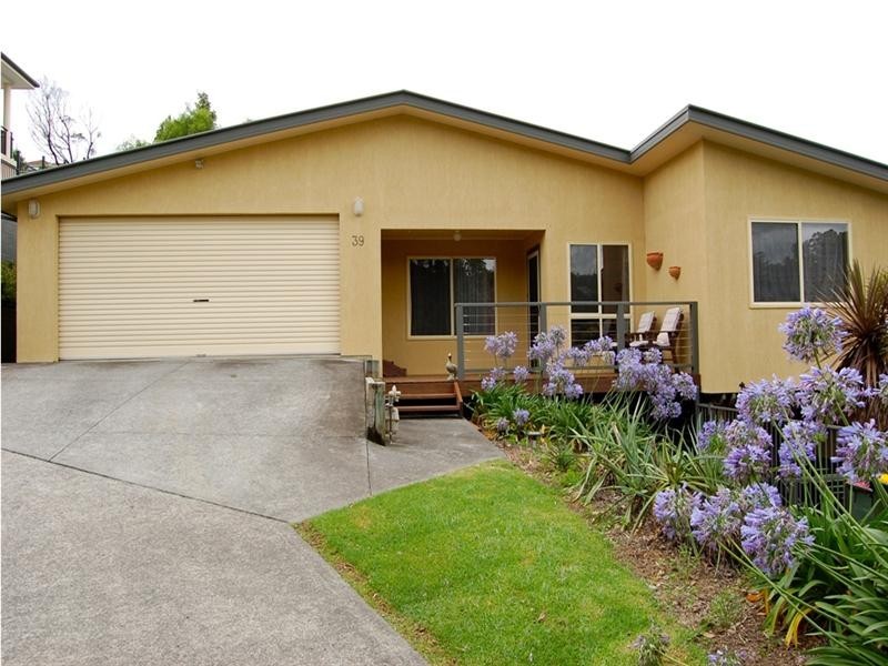 39 River Oak Road, Farmborough Heights NSW 2526