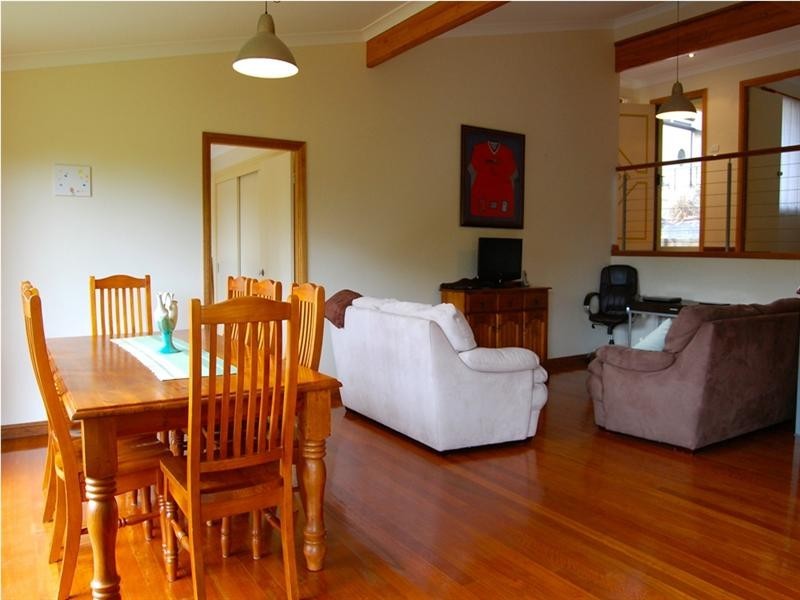 39 River Oak Road, Farmborough Heights NSW 2526