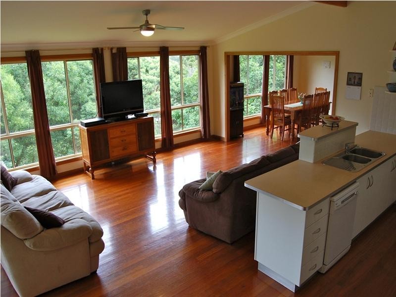 39 River Oak Road, Farmborough Heights NSW 2526